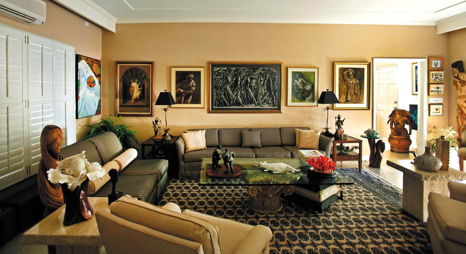 A look inside Davies’ art-filled home; photo courtesy of Dawn Davies.