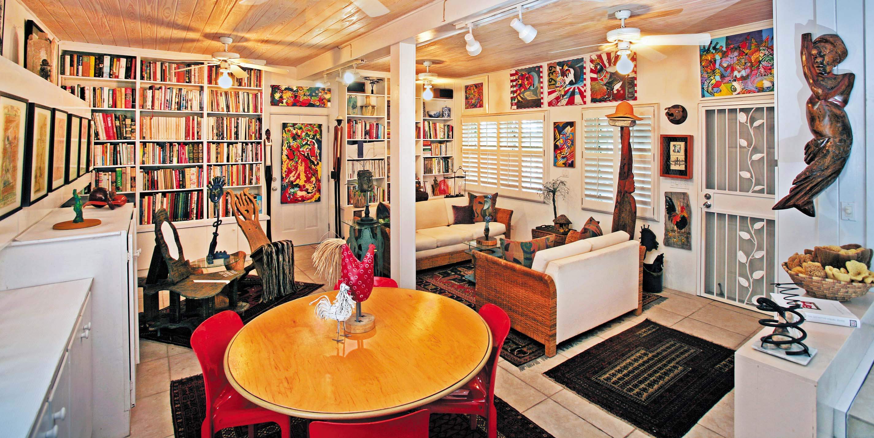A look inside Davies’ art-filled home; photo courtesy of Dawn Davies.